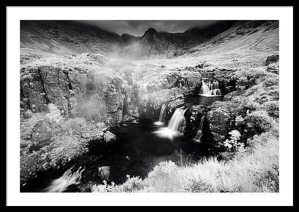 Enchanting Waters Of Skye
