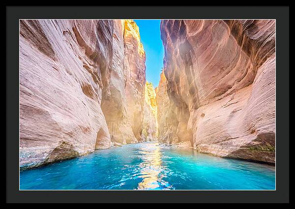 Exploring The Depths Of Zion Narrows