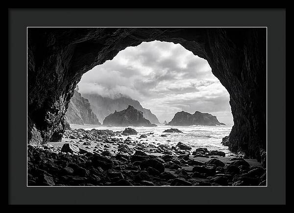 Fingals Cave Coastal Vista