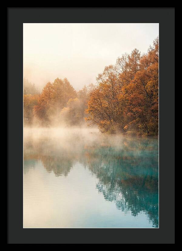 Five Flower Lake In Autumn