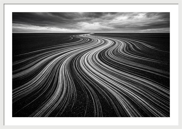 Flowing Digital Brush Strokes