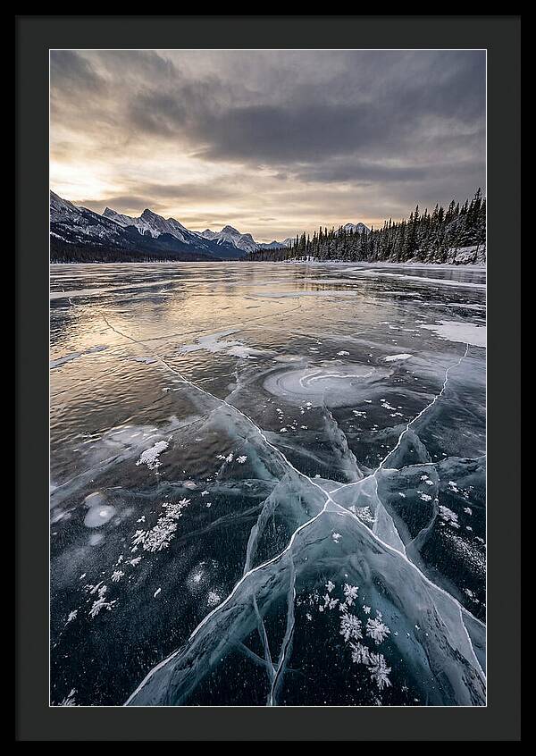 Frozen Lake Patterns