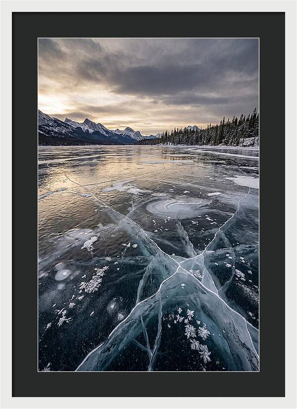 Frozen Lake Patterns