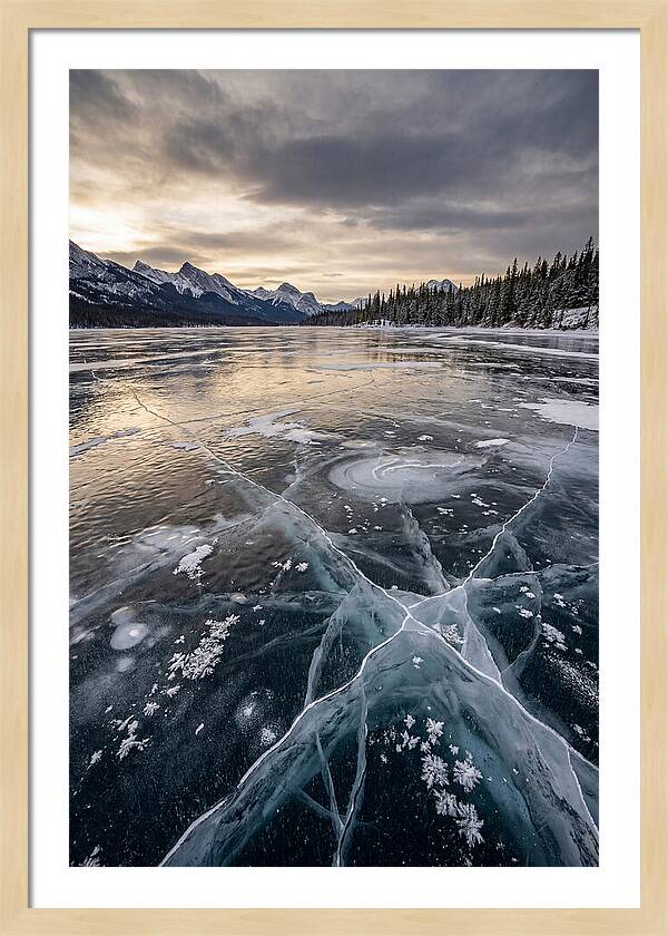 Frozen Lake Patterns