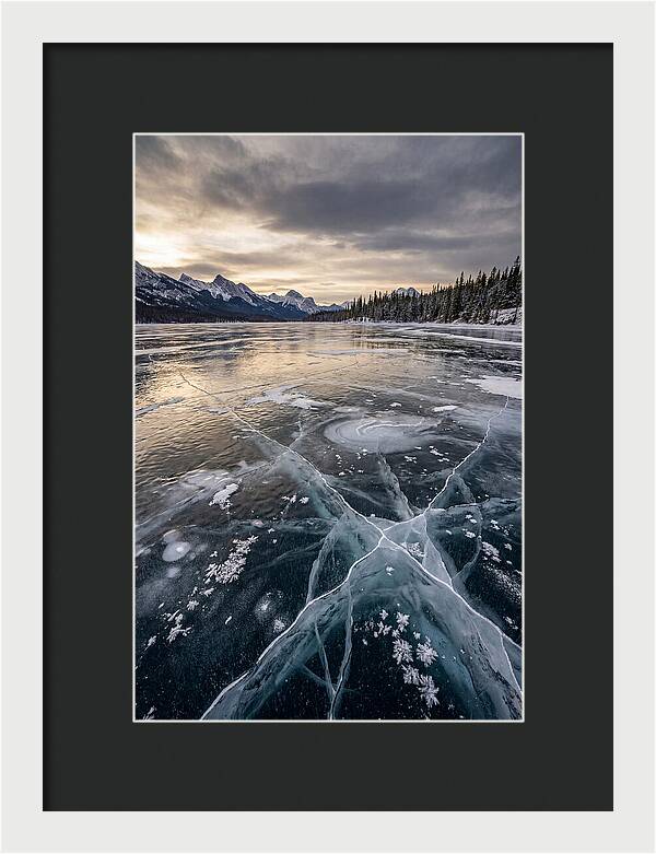 Frozen Lake Patterns