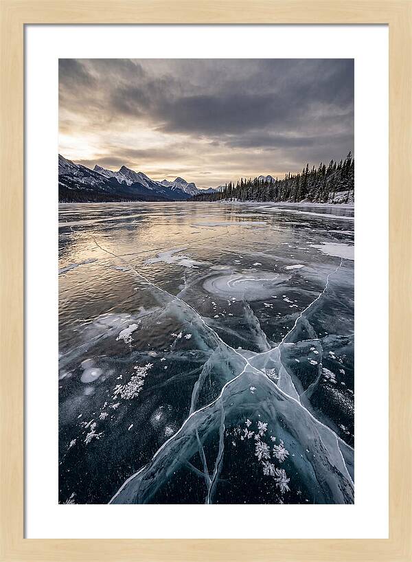 Frozen Lake Patterns