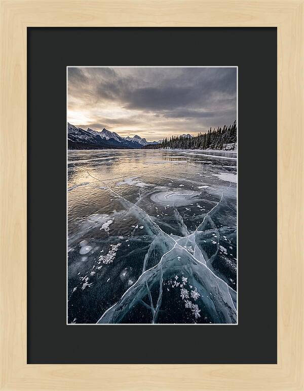Frozen Lake Patterns