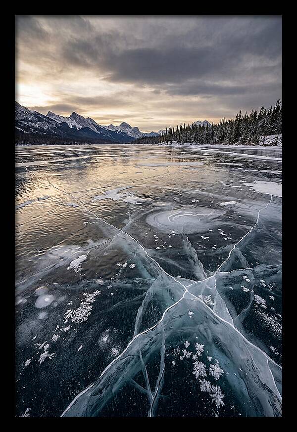 Frozen Lake Patterns