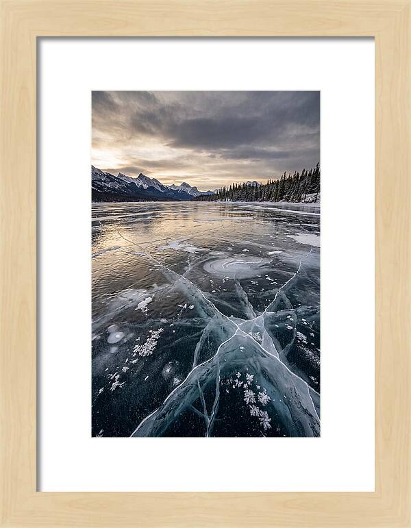 Frozen Lake Patterns