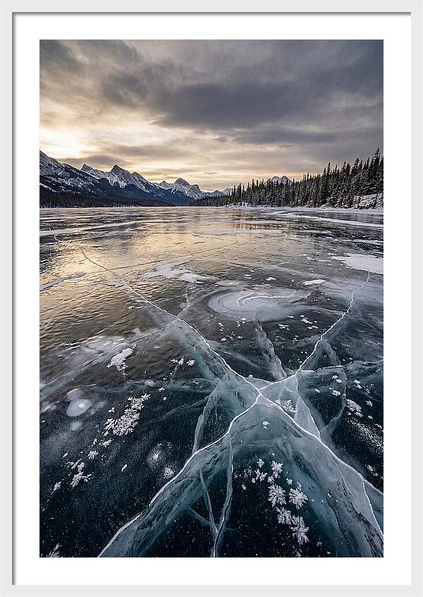 Frozen Lake Patterns