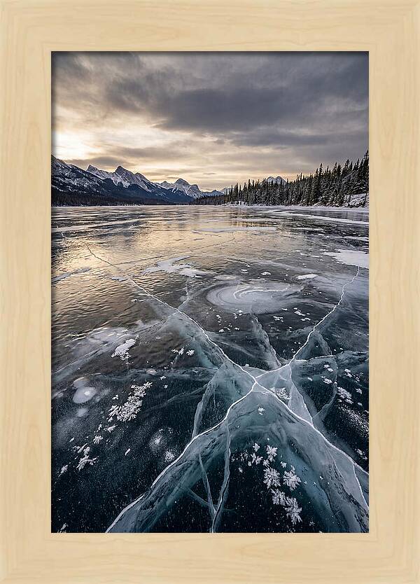 Frozen Lake Patterns
