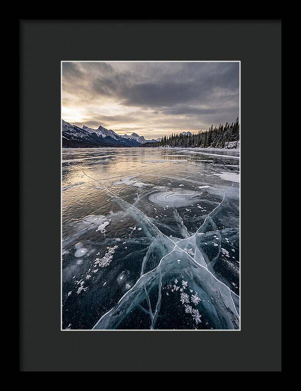Frozen Lake Patterns