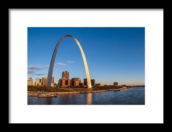 Gateway Arch Against The Skyline