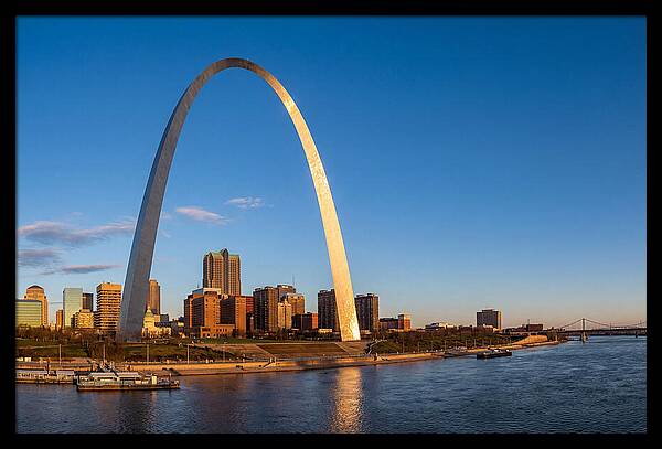 Gateway Arch Against The Skyline