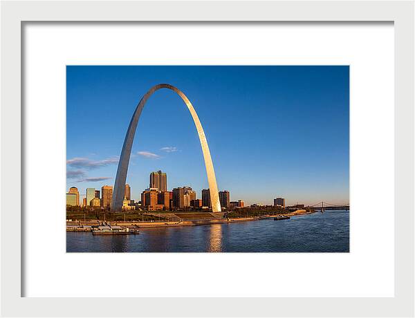 Gateway Arch Against The Skyline