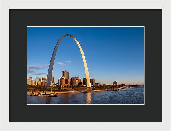 Gateway Arch Against The Skyline