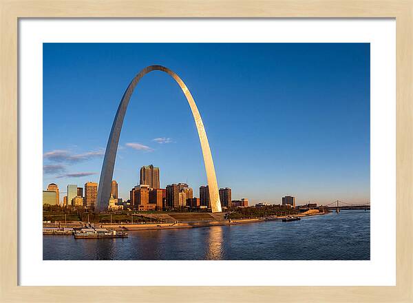 Gateway Arch Against The Skyline