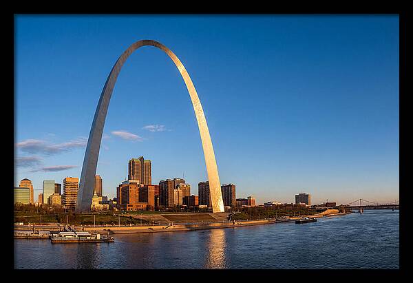 Gateway Arch Against The Skyline