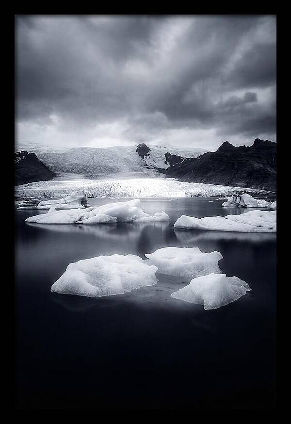 Glacial Reflections At Jkulsrln