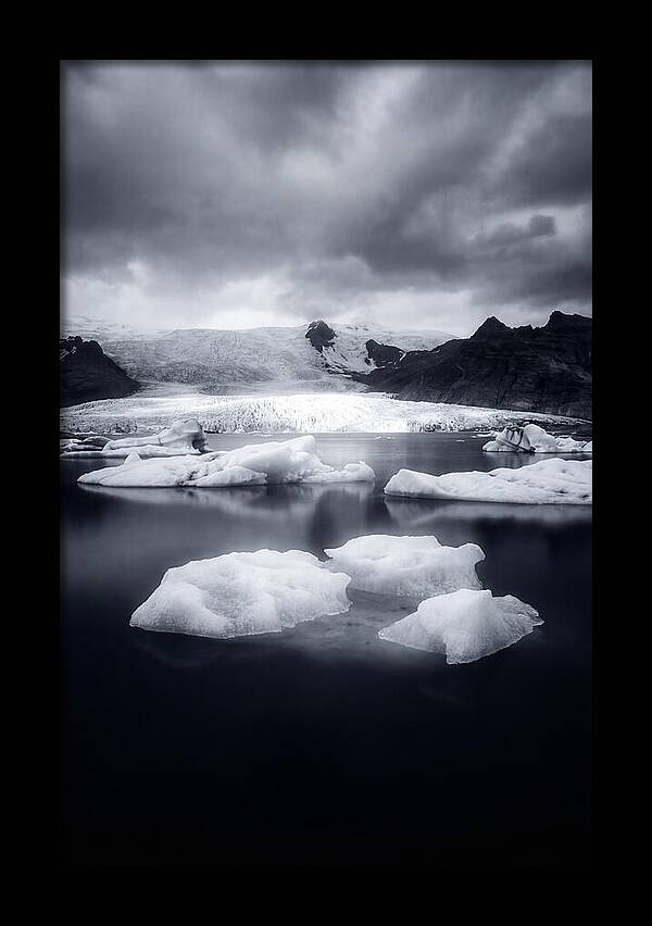 Glacial Reflections At Jkulsrln