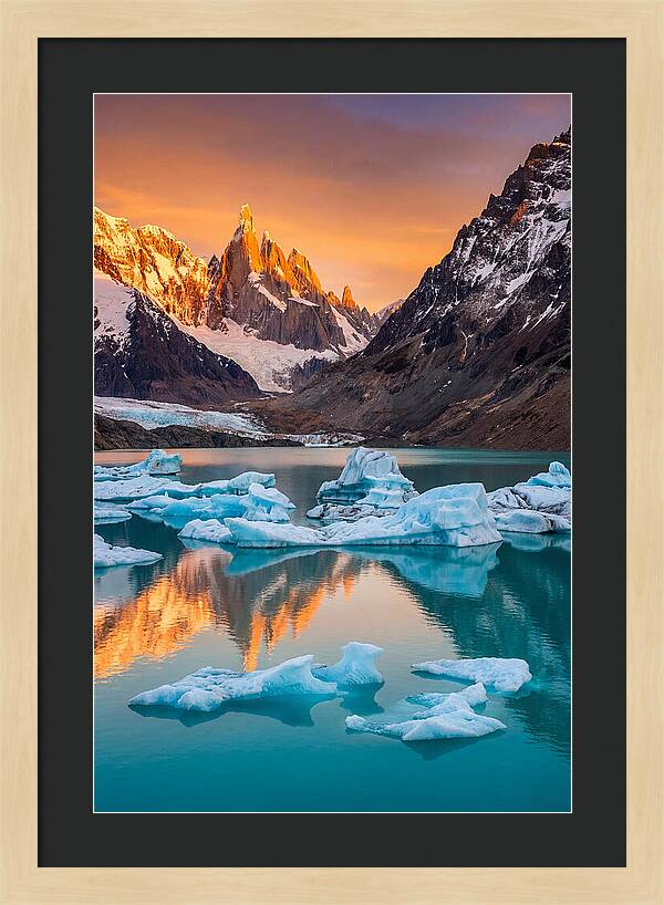 Glacial Serenity Reflections