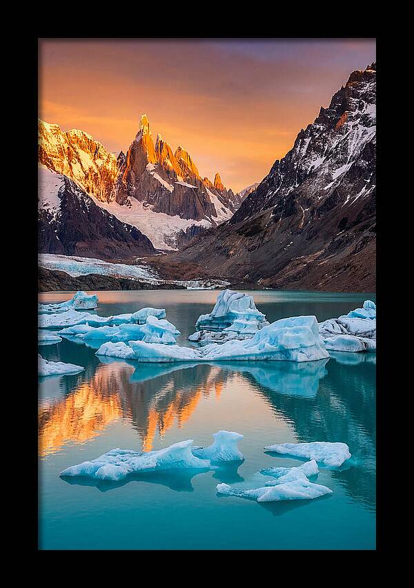 Glacial Serenity Reflections