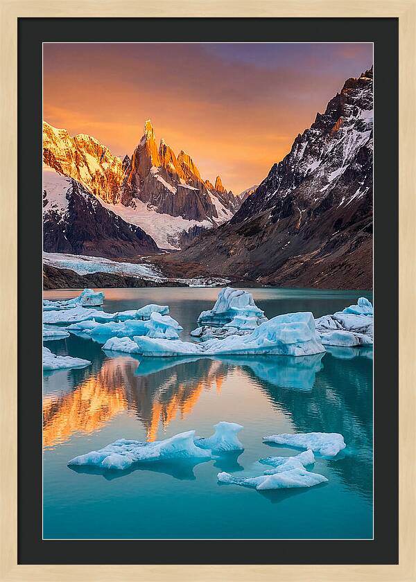 Glacial Serenity Reflections