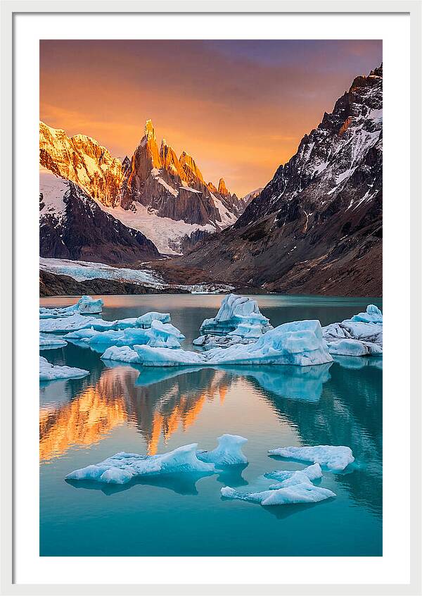 Glacial Serenity Reflections