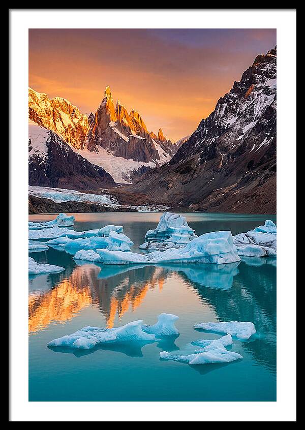 Glacial Serenity Reflections
