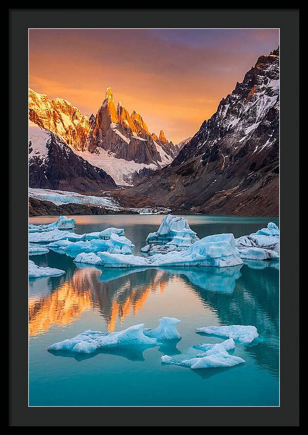 Glacial Serenity Reflections