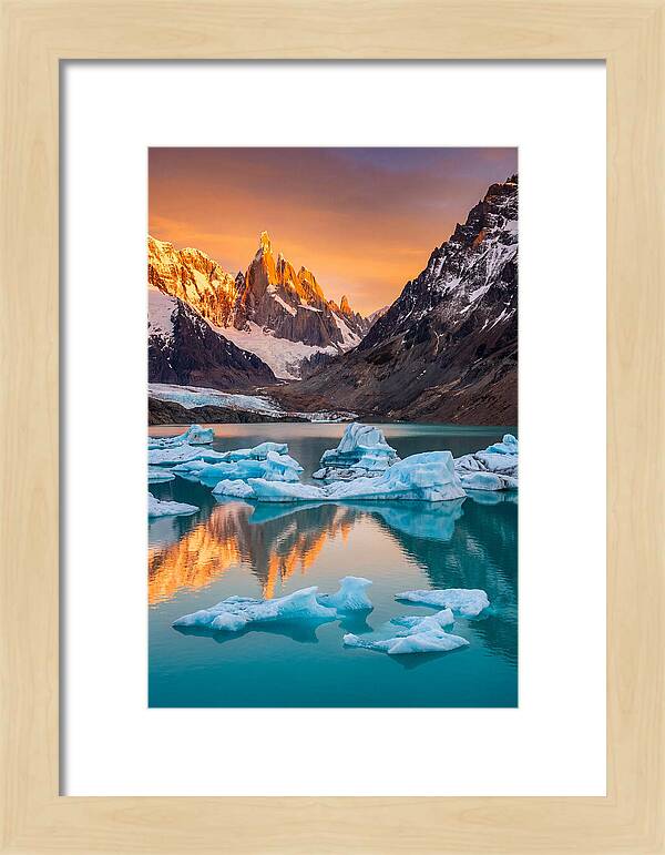 Glacial Serenity Reflections
