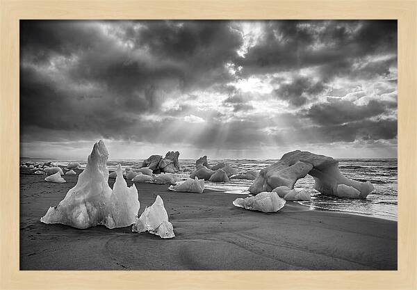 Glacial Wonders Of Diamond Beach