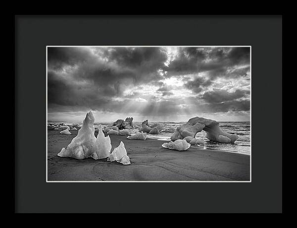 Glacial Wonders Of Diamond Beach