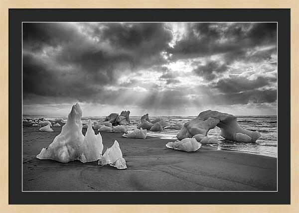 Glacial Wonders Of Diamond Beach