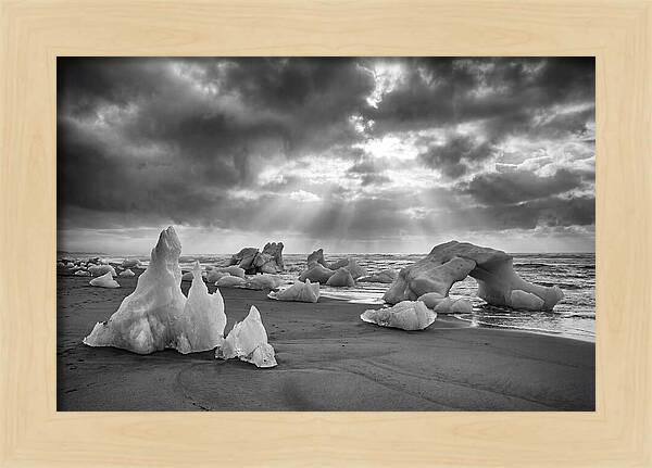Glacial Wonders Of Diamond Beach