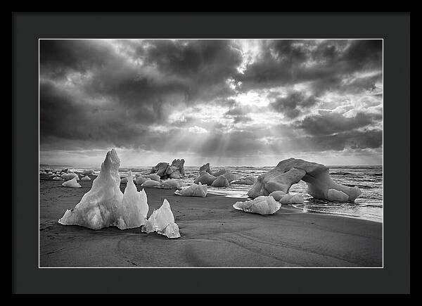 Glacial Wonders Of Diamond Beach