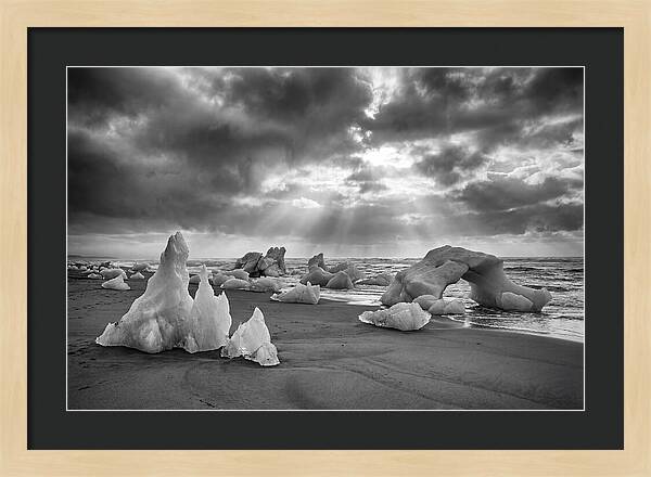 Glacial Wonders Of Diamond Beach
