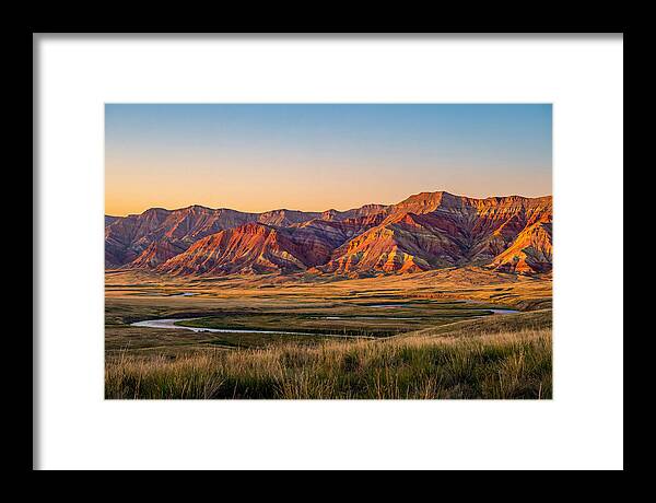 Gloss Mountains Serenity
