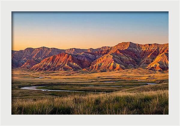 Gloss Mountains Serenity