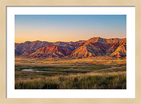 Gloss Mountains Serenity