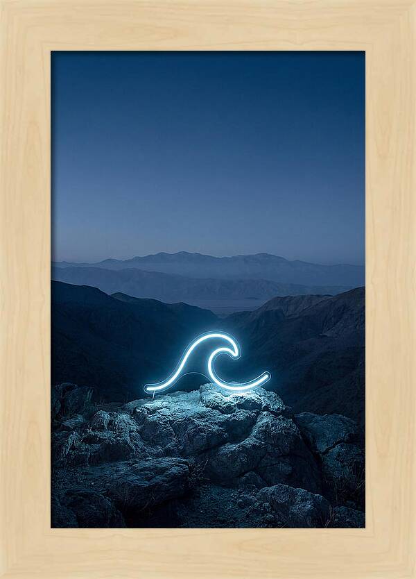 Glowing Wave In The Dark