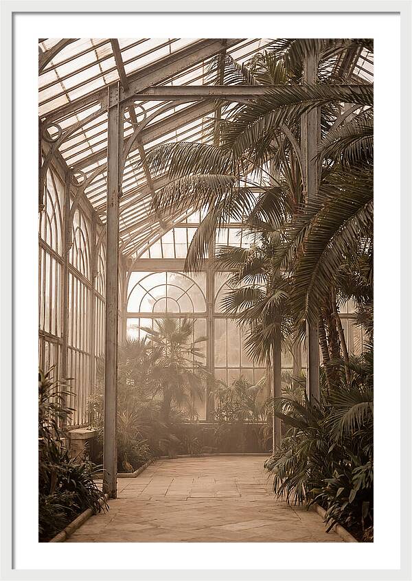 Grand Conservatory Oasis
