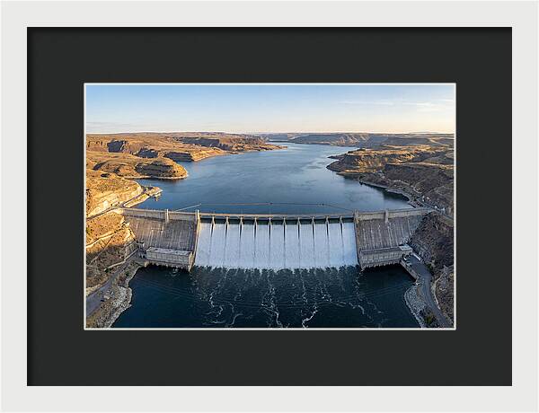 Grand Coulee Dam At Sunset