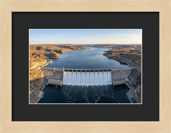 Grand Coulee Dam At Sunset