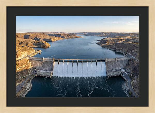 Grand Coulee Dam At Sunset