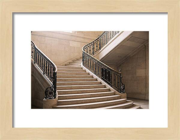 Grand Marble Staircase Elegance
