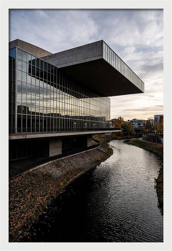 Guthrie Theater Reflection