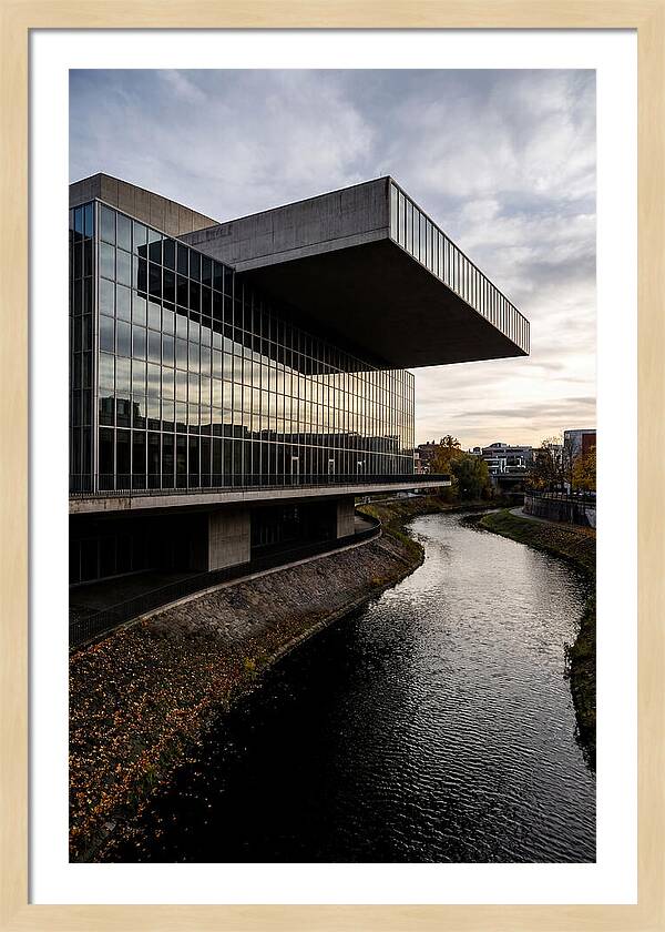 Guthrie Theater Reflection
