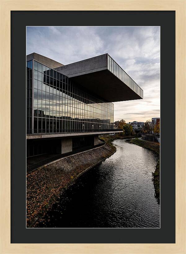 Guthrie Theater Reflection