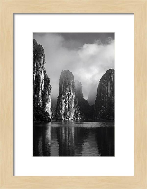 Ha Long Bay Karst Forms